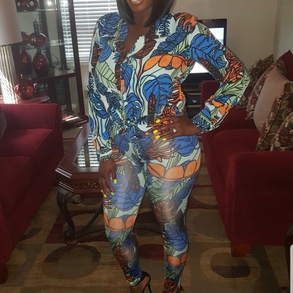 Two piece set - Picture 1 of 1